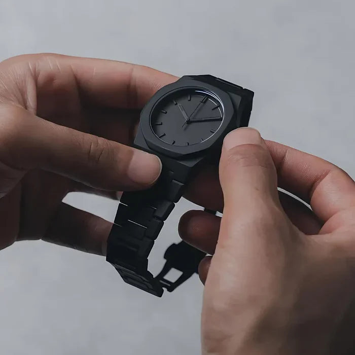 Men's Sleek Black Minimalist Watch